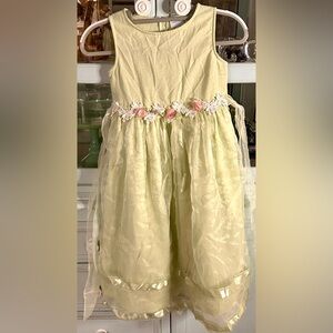 Charming Cream Kids Formal Dress with Floral Accents